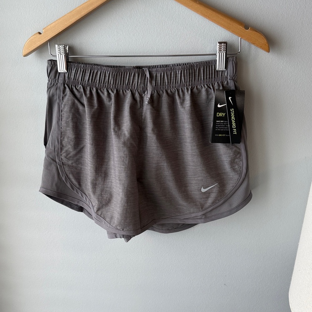 Nike Women’s Grey Running Shorts‎ NWT
